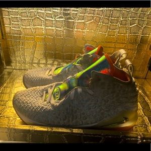 Nike LeBron 17 XVII Future Air Sneakers
